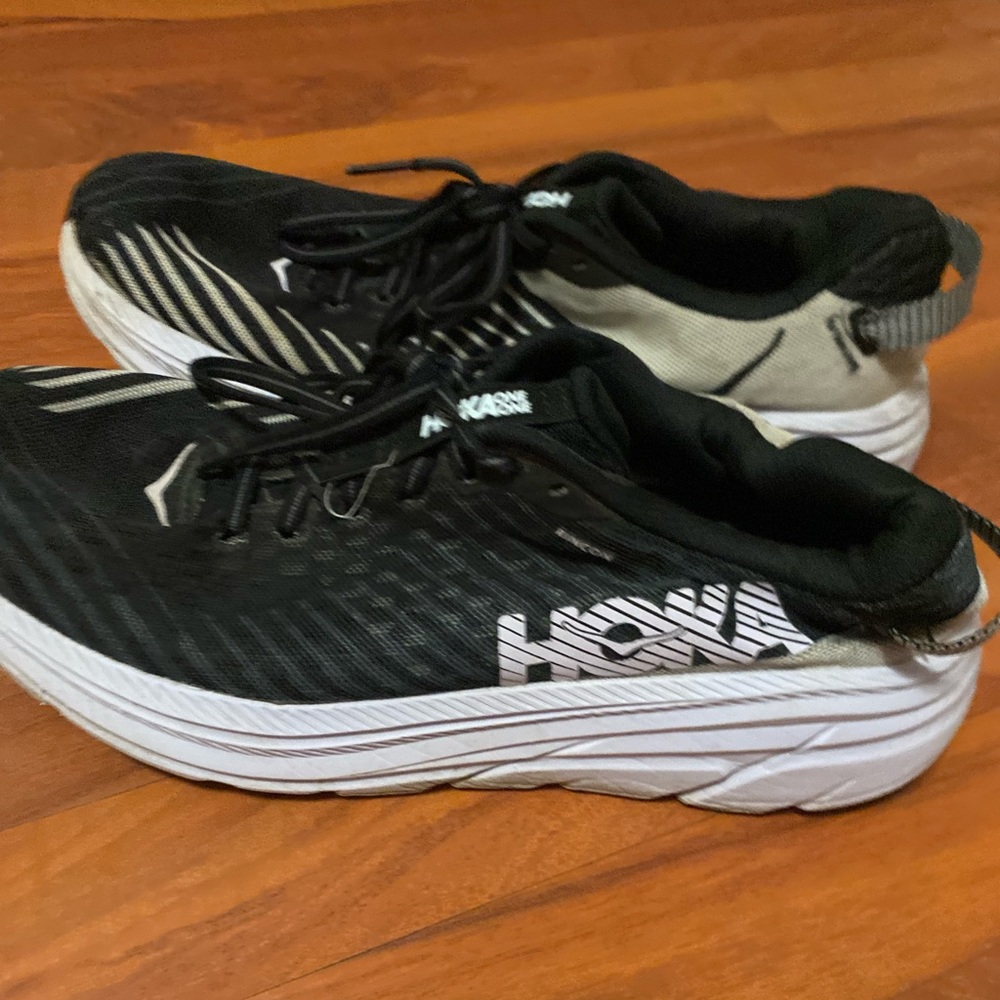 Hoka mens running shoes
